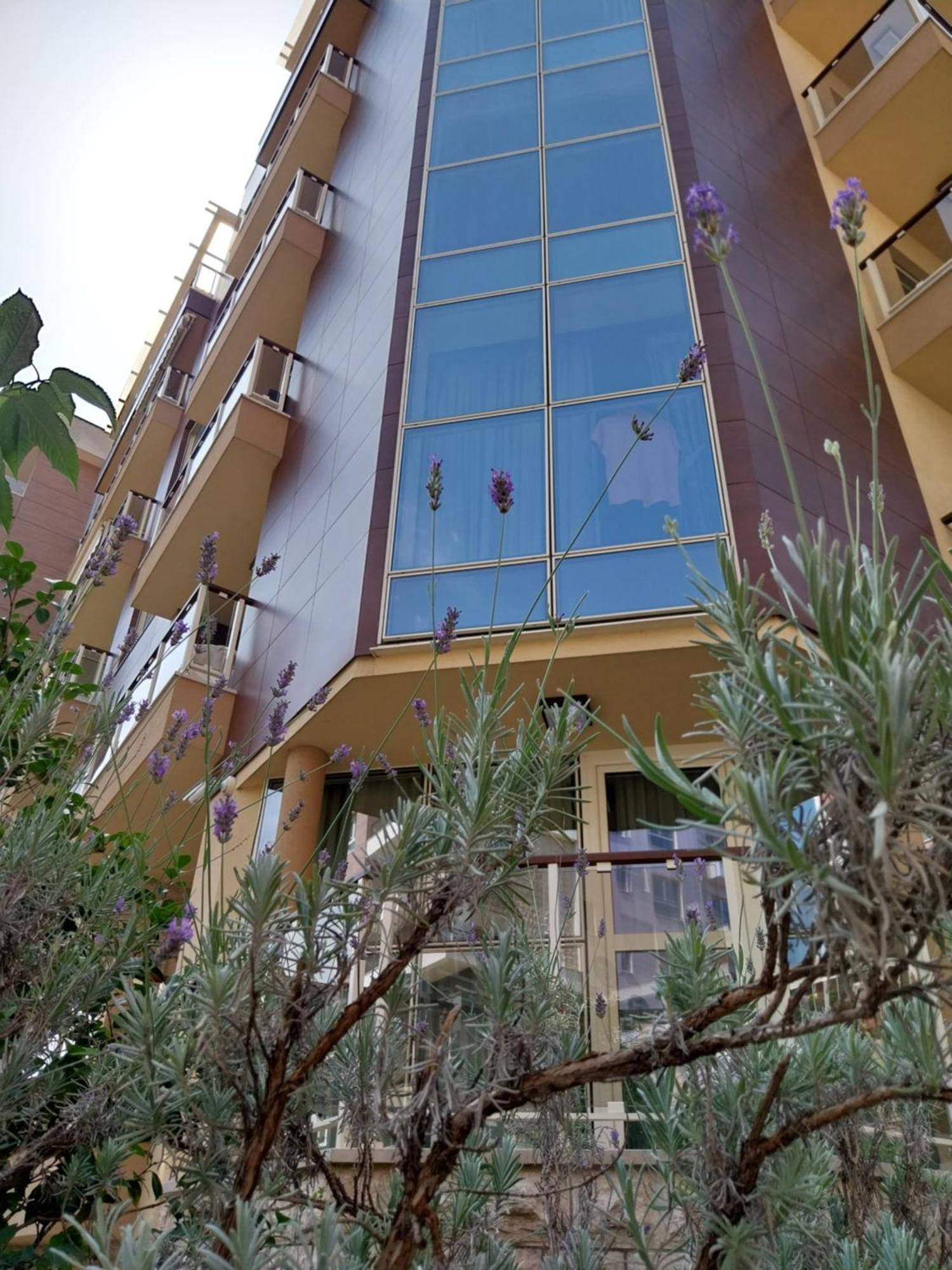 Montesun Boka Apartments Budva Extérieur photo