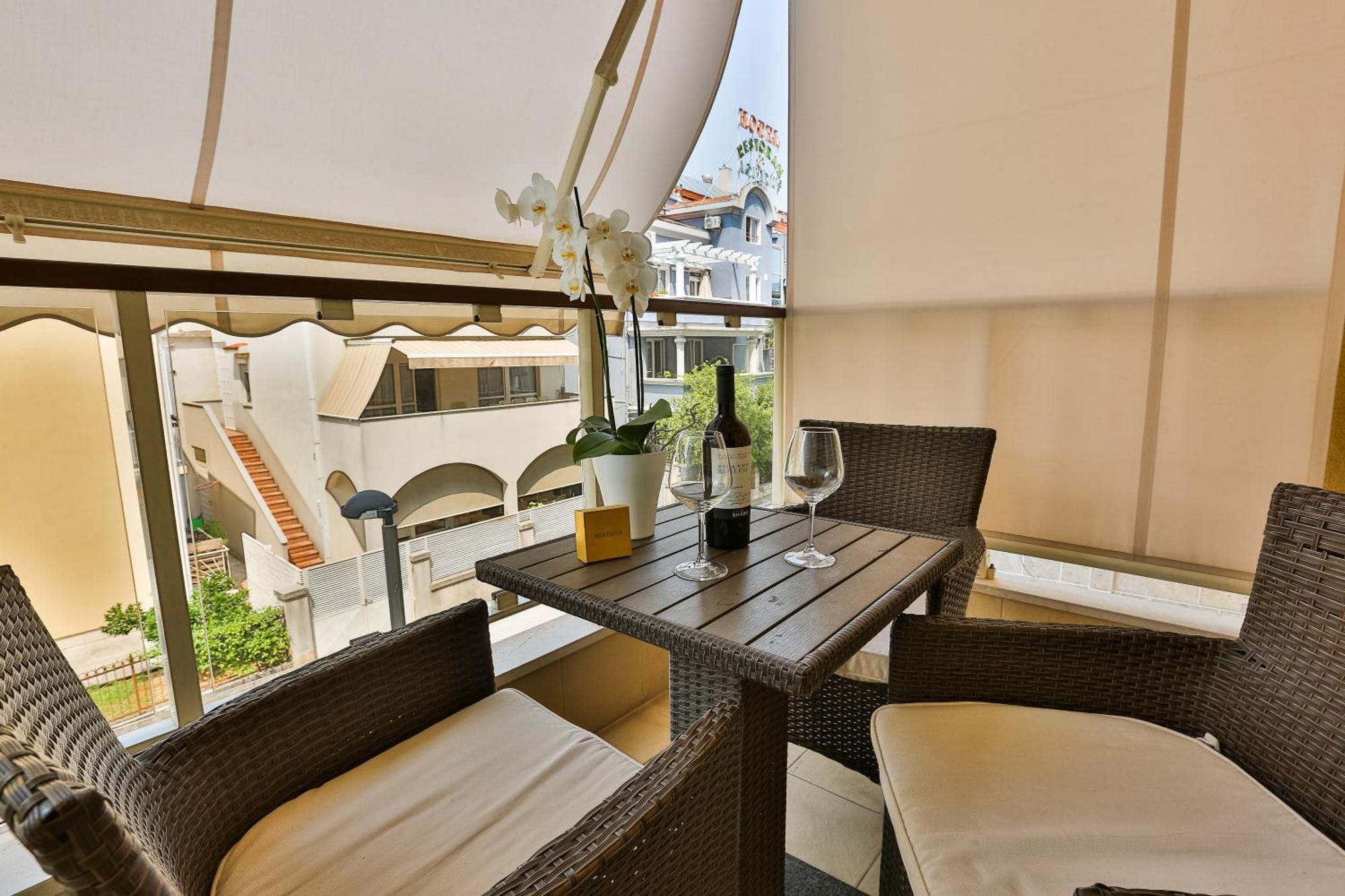 Montesun Boka Apartments Budva Extérieur photo