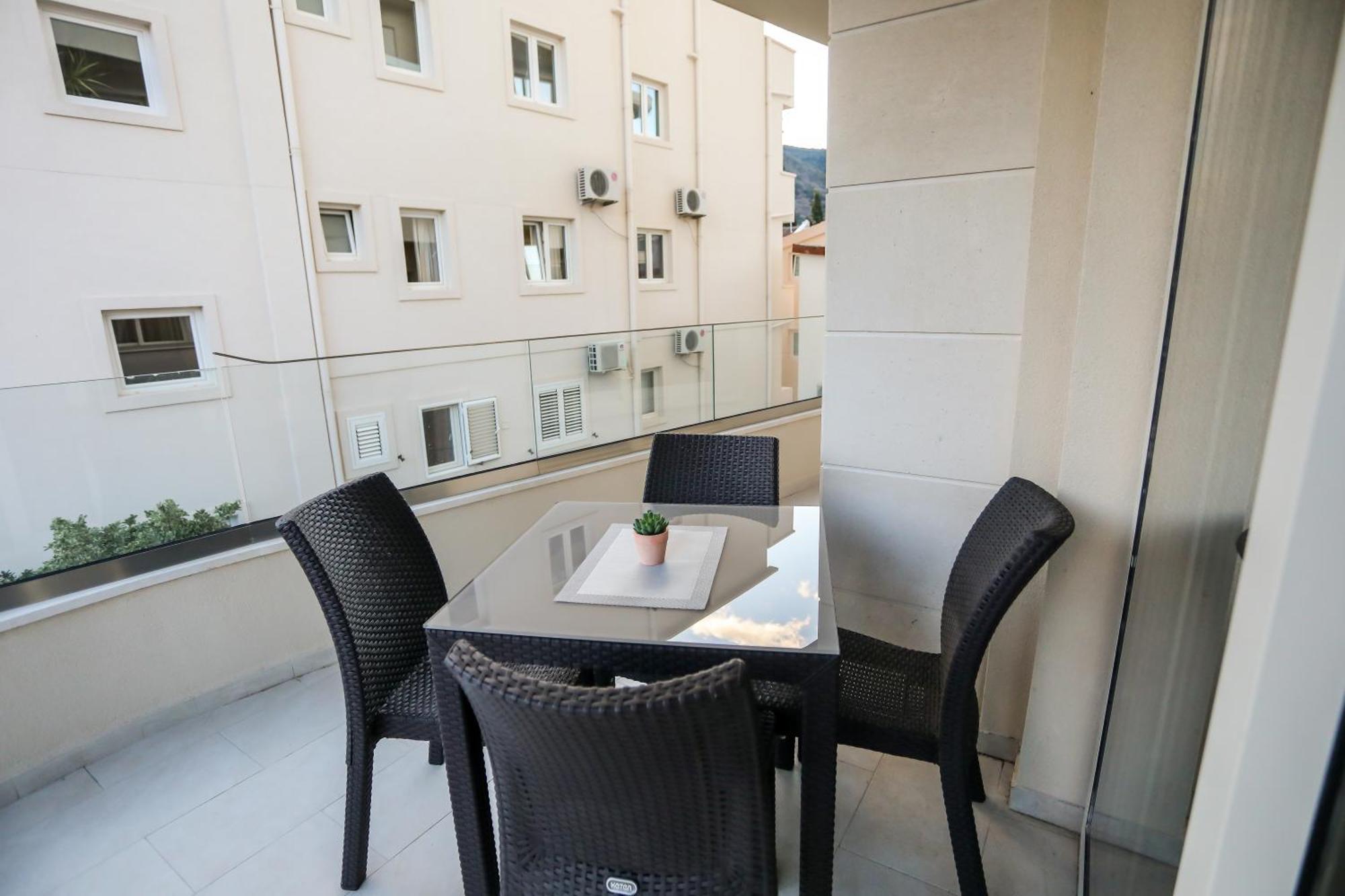 Montesun Boka Apartments Budva Chambre photo